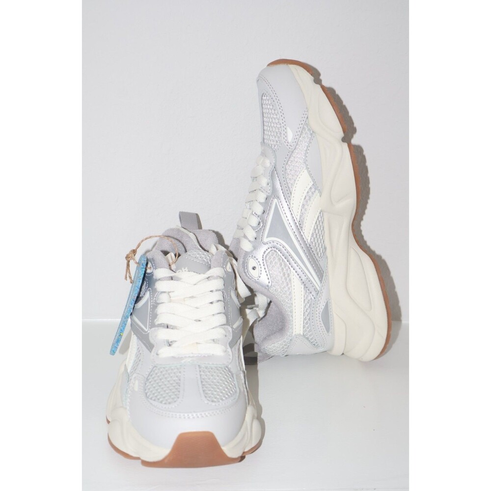 Reebok Leather Charge Athletic Sneakers Grey Multi Women's Size 7 NEW